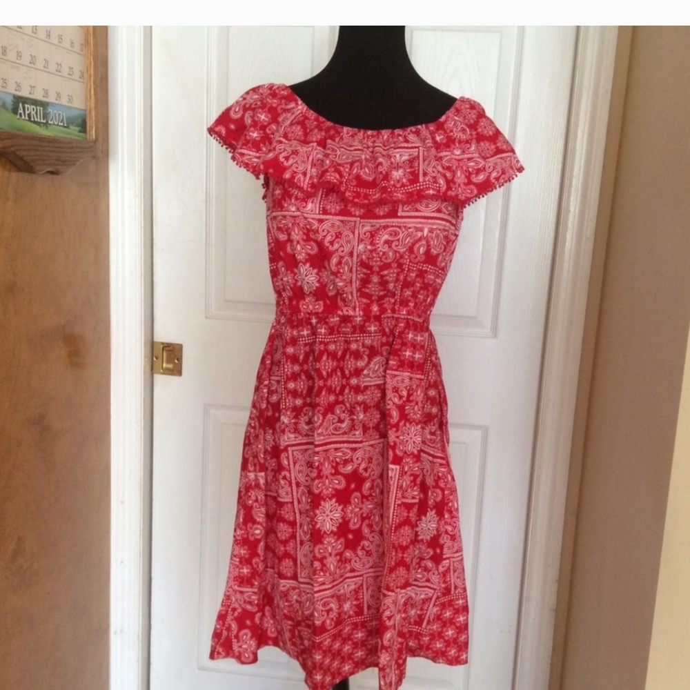 Red cold shoulder sun dress